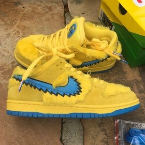 Greatful Dead Dancing Bear Sneaker